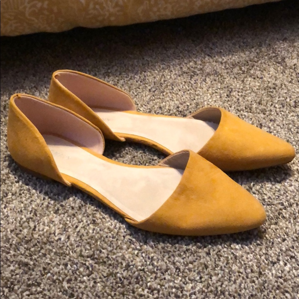 Old Navy flat dress shoes